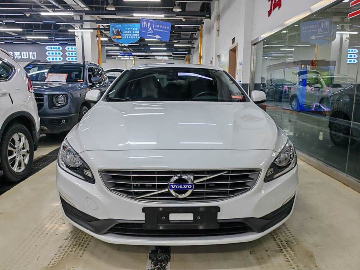 沃爾沃 S60  2016款 S60L 1.5T T3 智行版圖片