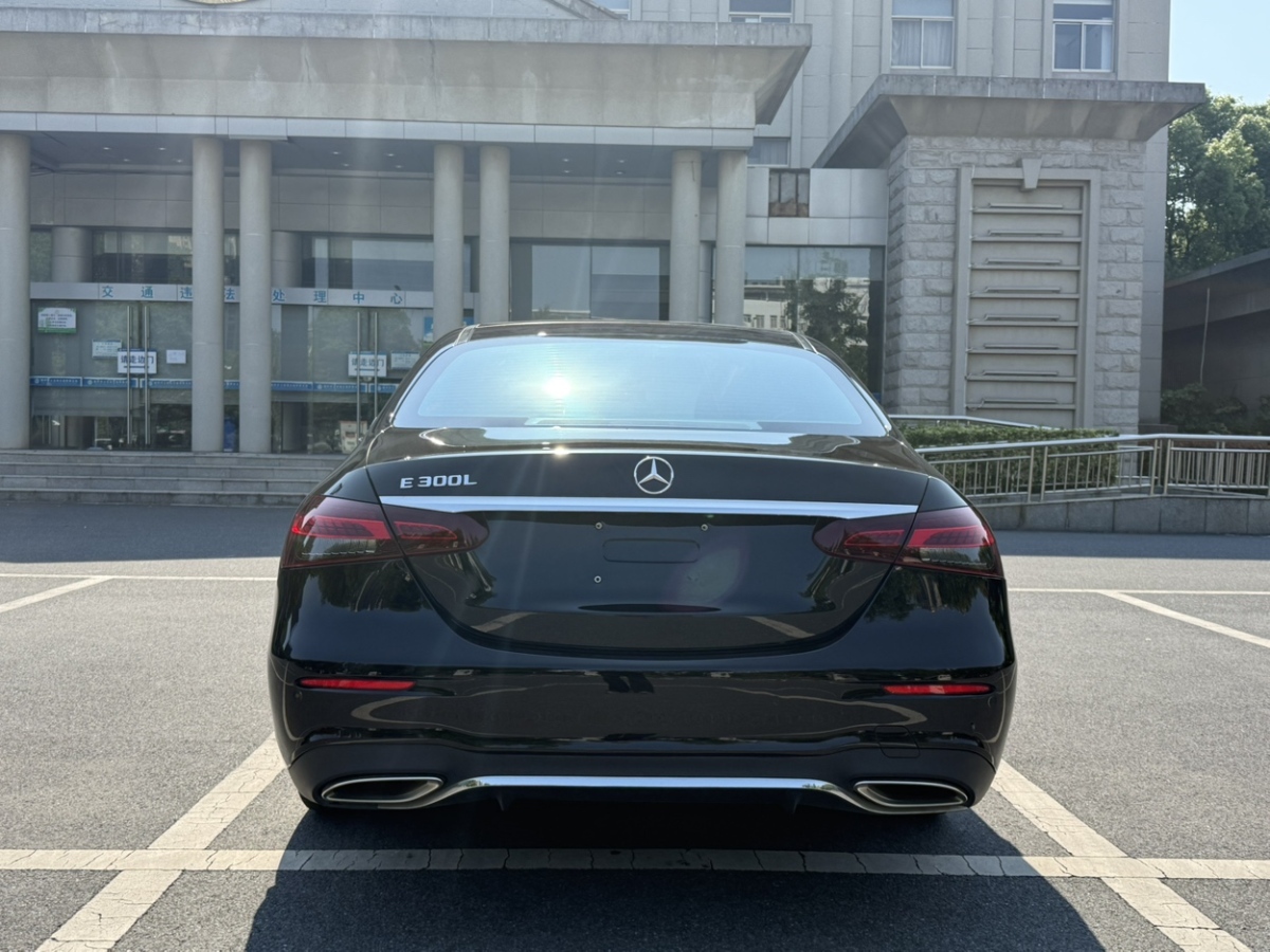 2021年4月奔馳 奔馳E級(jí)  2021款 改款 E 260 L