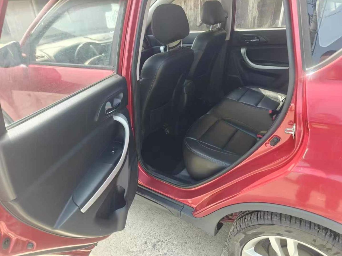 長(zhǎng)安 CS35  2015款 1.6L 手動(dòng)尊貴型 國(guó)IV圖片