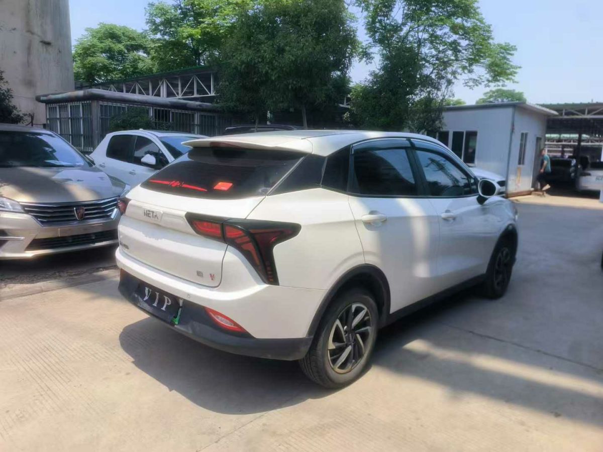 奔馳 V級(jí)  2022款 V 260 L 長(zhǎng)軸距尊貴版圖片