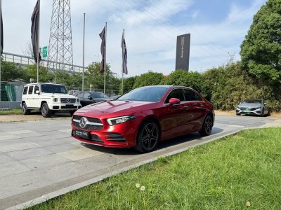 2019年1月 奔馳 奔馳A級(jí) 改款 A 200 L 運(yùn)動(dòng)轎車圖片