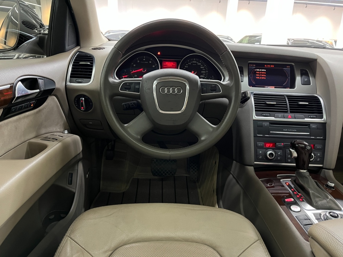 奧迪 奧迪Q7  2010款 3.6 FSI quattro 舒適型圖片