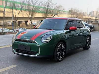 2024年12月 MINI 電動(dòng)MINI COOPER 452km COOPER SE 藝術(shù)家圖片