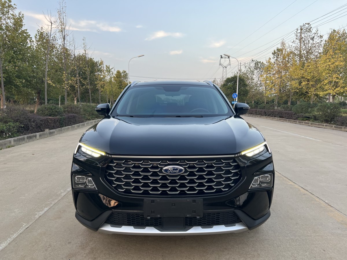 福特 領(lǐng)睿  2022款 EcoBoost 170 精領(lǐng)型圖片