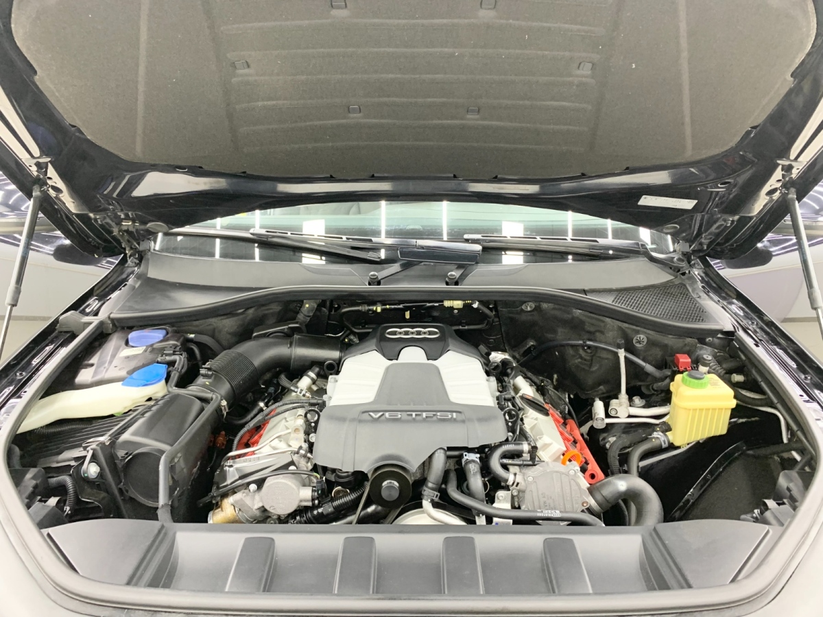 奧迪 奧迪Q7  2013款 35 TFSI 進(jìn)取型圖片