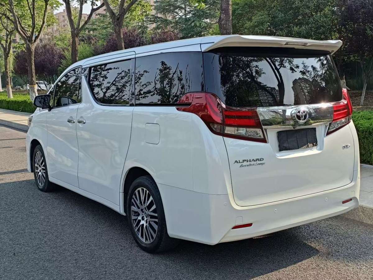 豐田 埃爾法  2015款 3.5L 尊貴版圖片