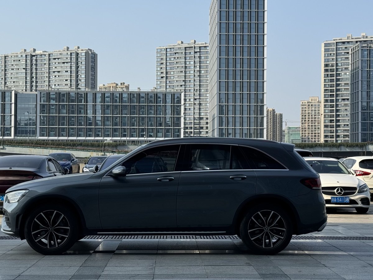 2021年5月奔馳 奔馳GLC  2021款 GLC 300 L 4MATIC 動(dòng)感型