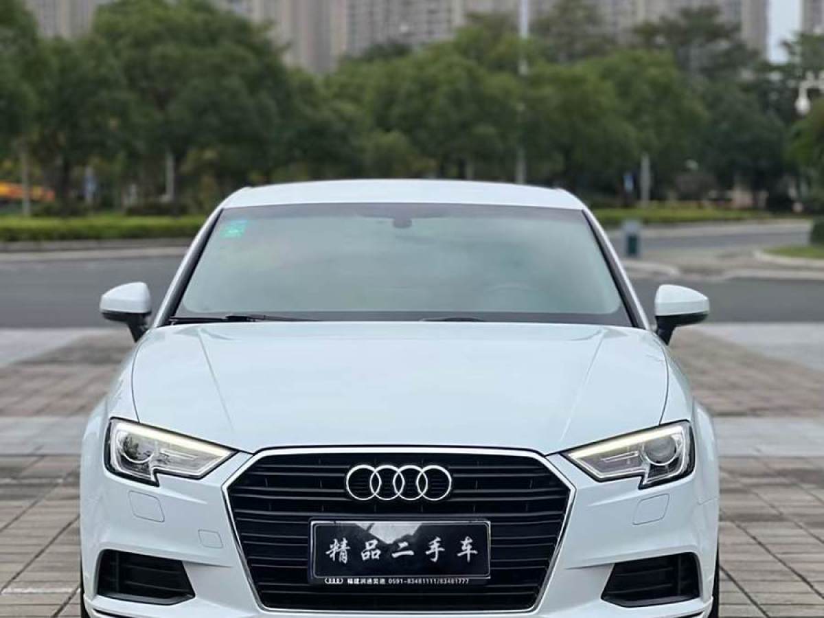 奧迪 奧迪A3  2018款 30周年年型 Limousine 35 TFSI 進(jìn)取型圖片