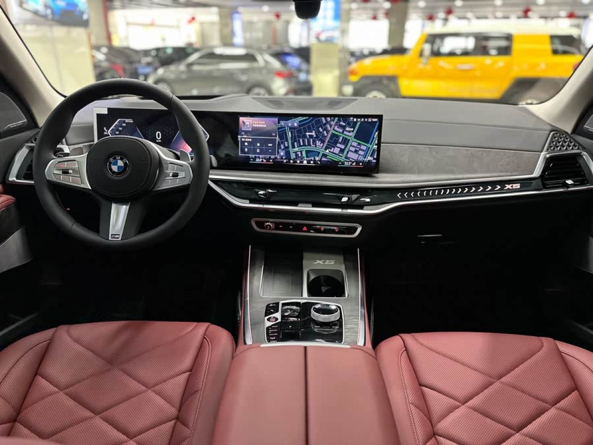 寶馬 寶馬X5  2023款 xDrive 30Li 尊享型M運動曜夜套裝圖片
