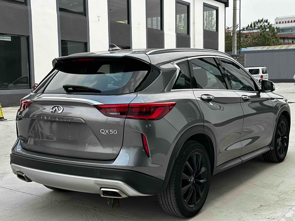 2020年1月英菲尼迪 QX50  2018款 2.0T 兩驅(qū)時(shí)尚版