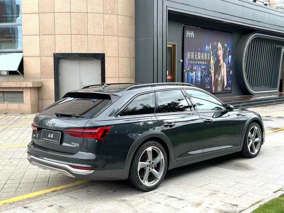 奧迪 奧迪A6  2022款 allroad quattro 55 TFSI 冰雪運(yùn)動(dòng)版圖片