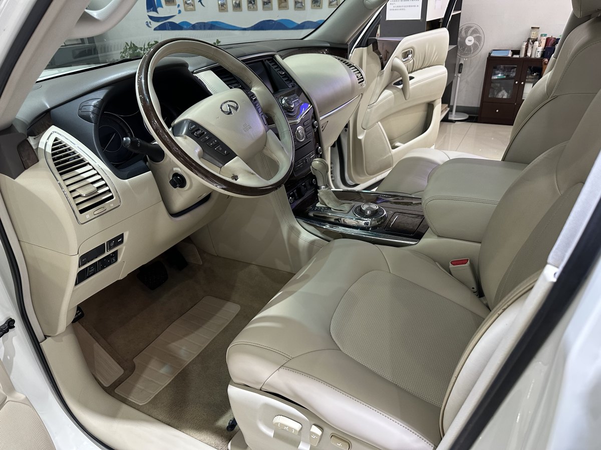 英菲尼迪 QX  2011款 QX56圖片