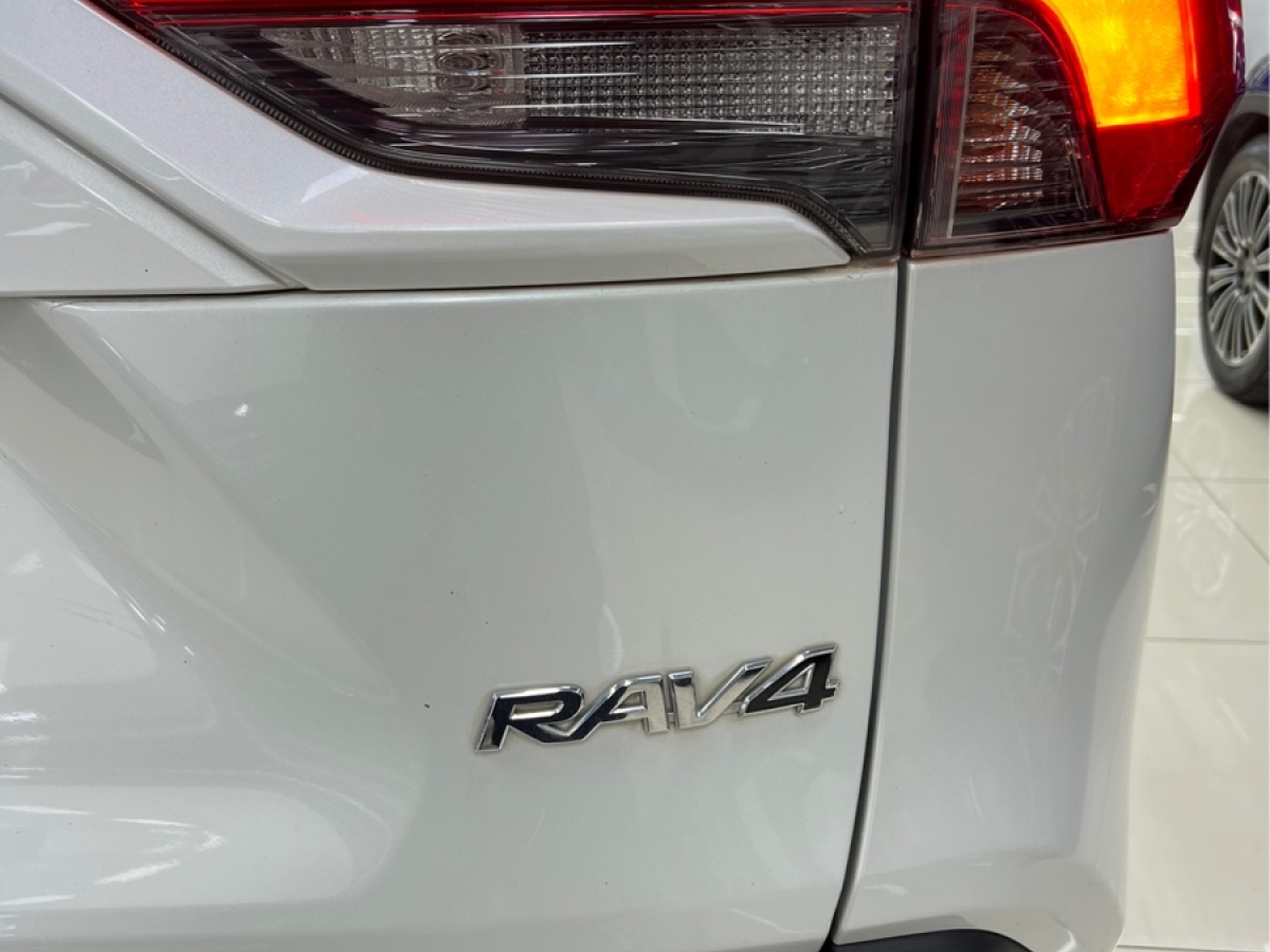 豐田 RAV4榮放  2021款 2.0L CVT兩驅風尚版圖片