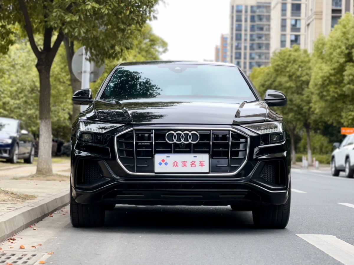 奥迪 奥迪Q8  2022款 55 TFSI 豪华动感型图片