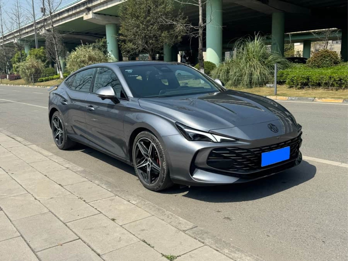 名爵 名爵7  2023款 2.0T 自動(dòng)Trophy+激擎耀世版圖片