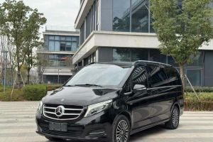 奔馳A級 奔馳  A 220 L 4MATIC 運動轎車