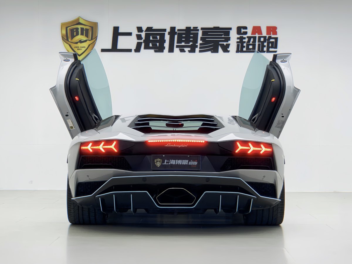 蘭博基尼 Aventador  2017款 Aventador S圖片