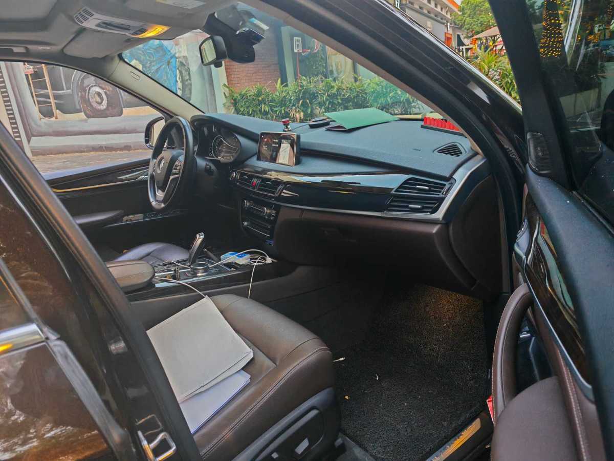 2018年5月宝马 宝马X5  2018款 xDrive35i 典雅型