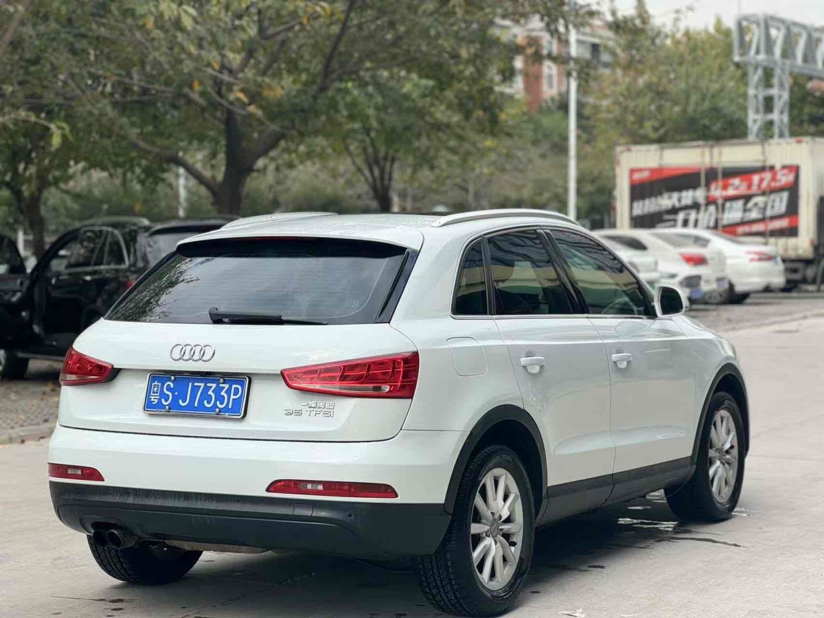 奧迪 奧迪Q3  2015款 35 TFSI 進(jìn)取型圖片