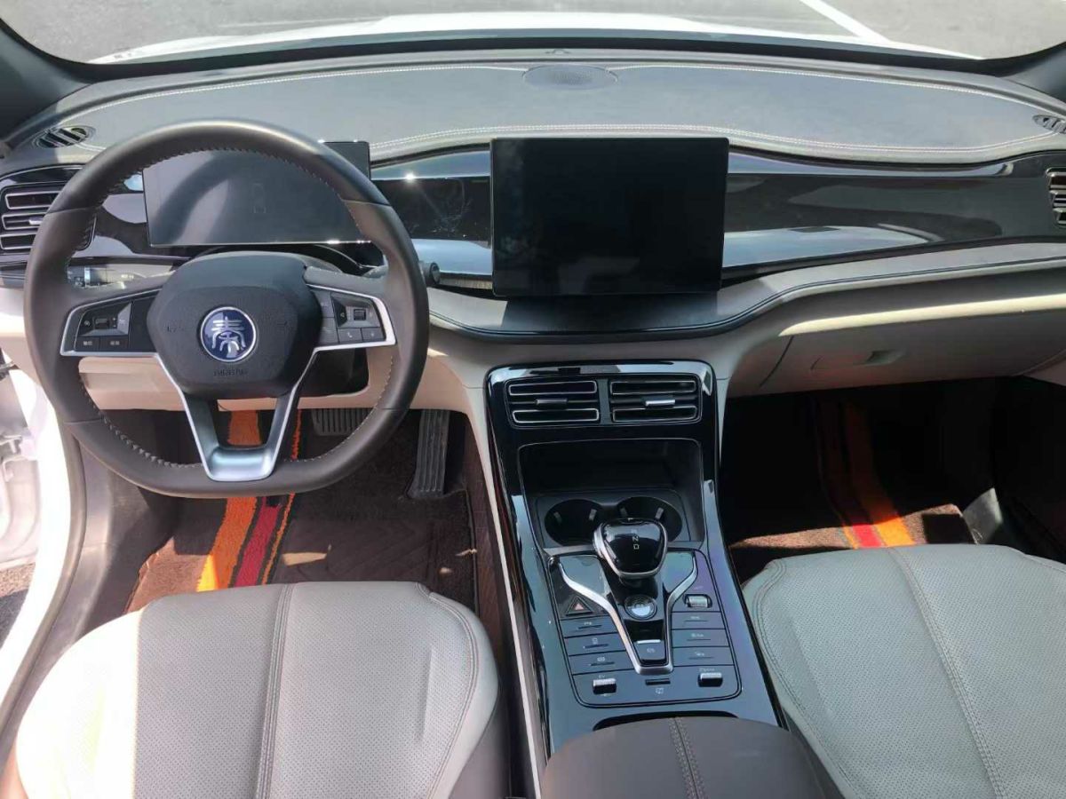 比亞迪 秦PLUS  2023款 DM-i 120KM領(lǐng)航卓越型圖片