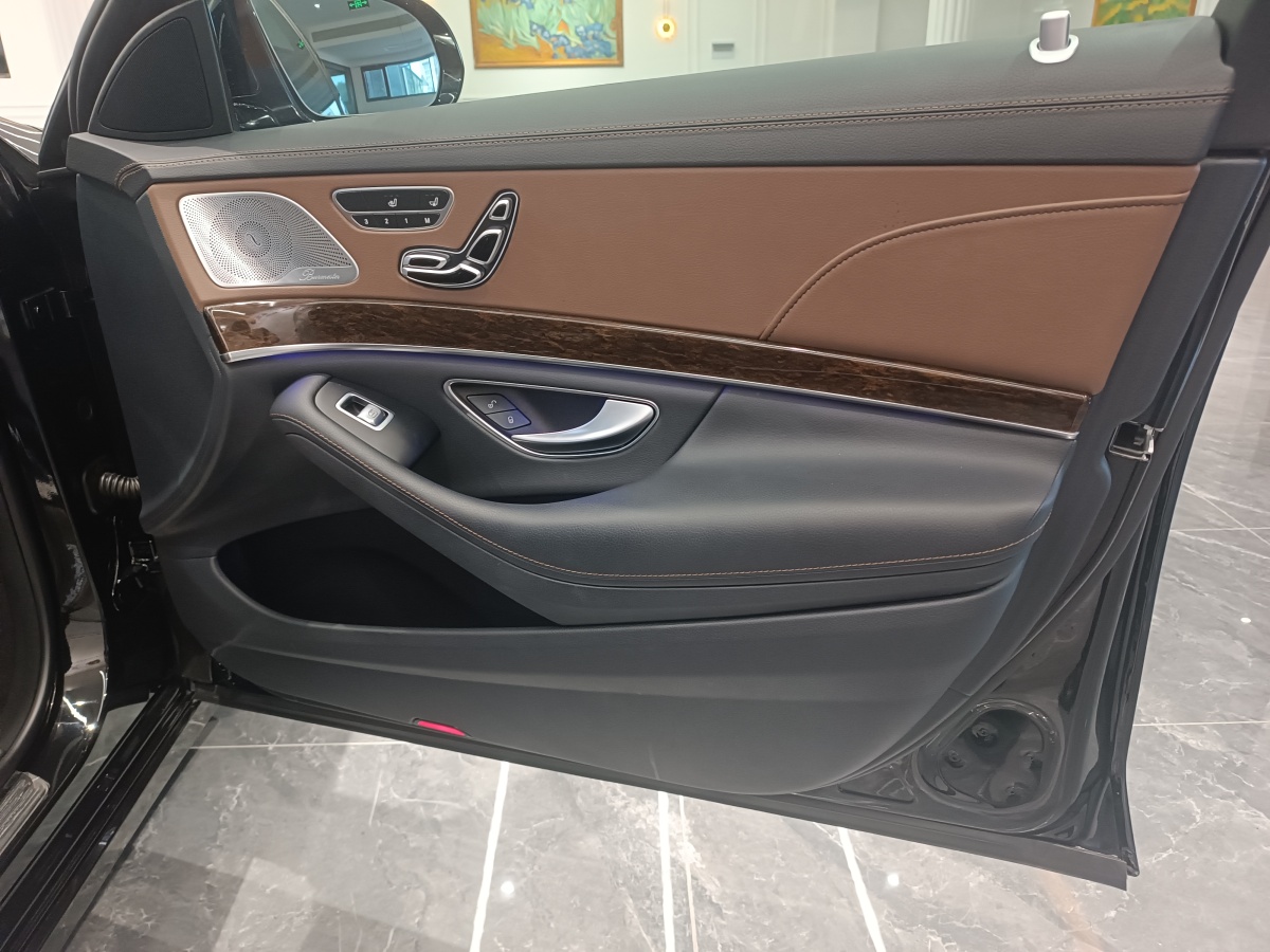 奔驰 迈巴赫S级  2018款 S 560 4MATIC图片