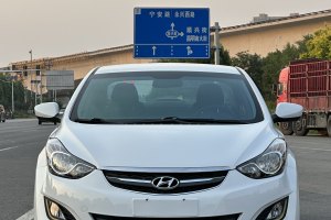 朗動 現(xiàn)代 1.6L 自動時尚型