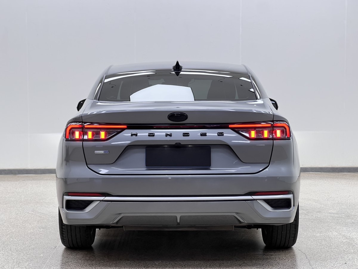 2022年12月福特 蒙迪歐  2022款 改款 EcoBoost 245 豪華型