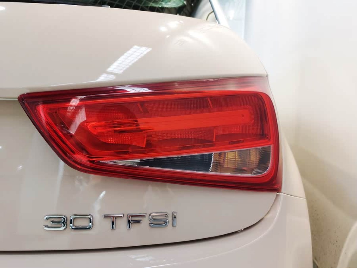 奧迪 奧迪A1  2014款 30 TFSI 時尚型圖片