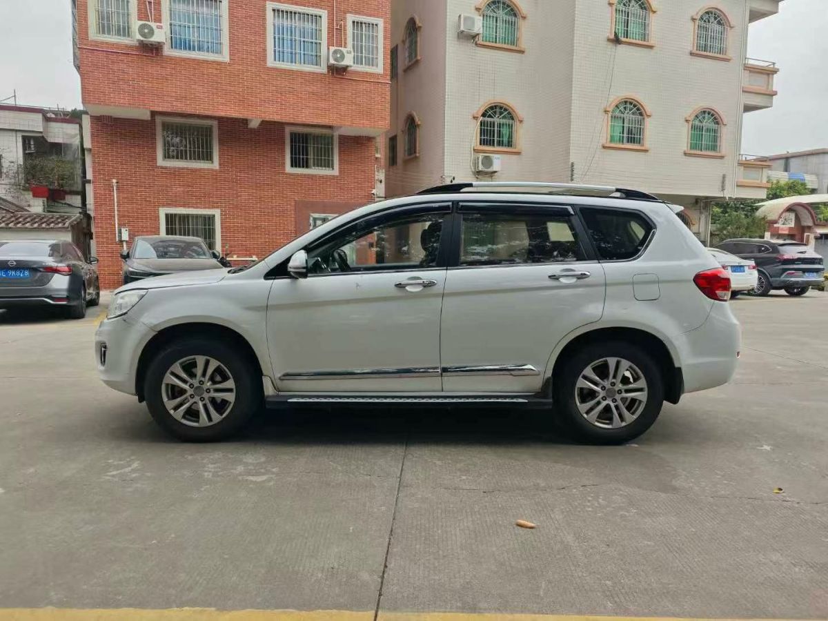 哈弗 H6  2015款 1.5T 手動兩驅(qū)尊貴型圖片