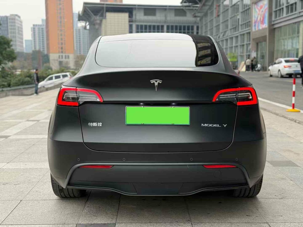 特斯拉 Model 3  2022款 Performance高性能全輪驅(qū)動(dòng)版圖片