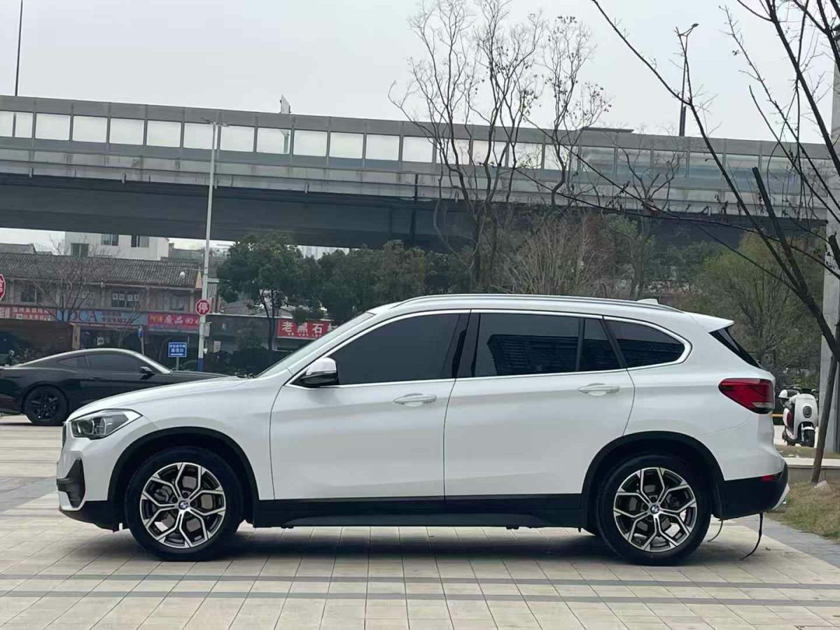 寶馬 寶馬X1  2022款 sDrive25Li 領(lǐng)先型圖片