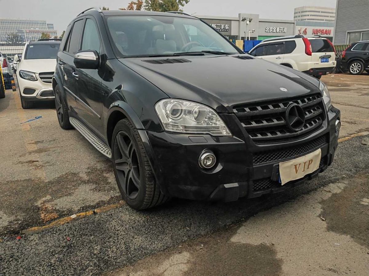 2010年8月奔馳 奔馳M級AMG  2011款 AMG ML 63