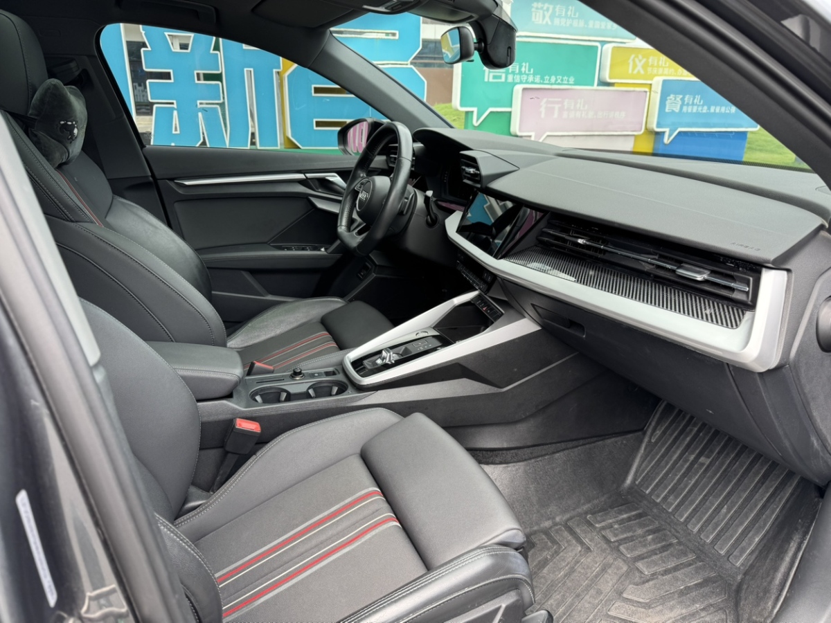 奧迪 奧迪A3  2022款 Sportback 35 TFSI 豪華運(yùn)動(dòng)型圖片