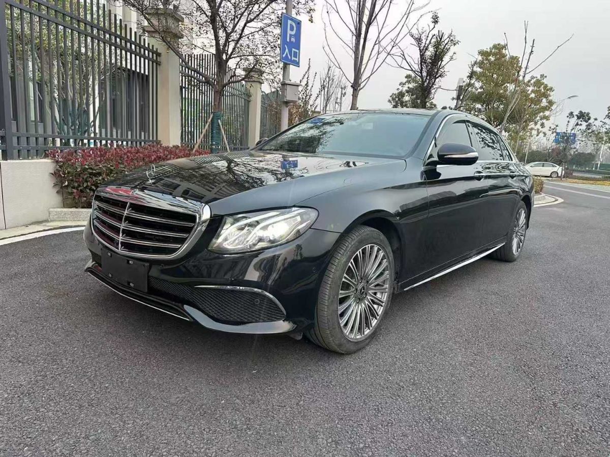 奔馳 奔馳E級(jí)  2020款 E 300 L 豪華型圖片