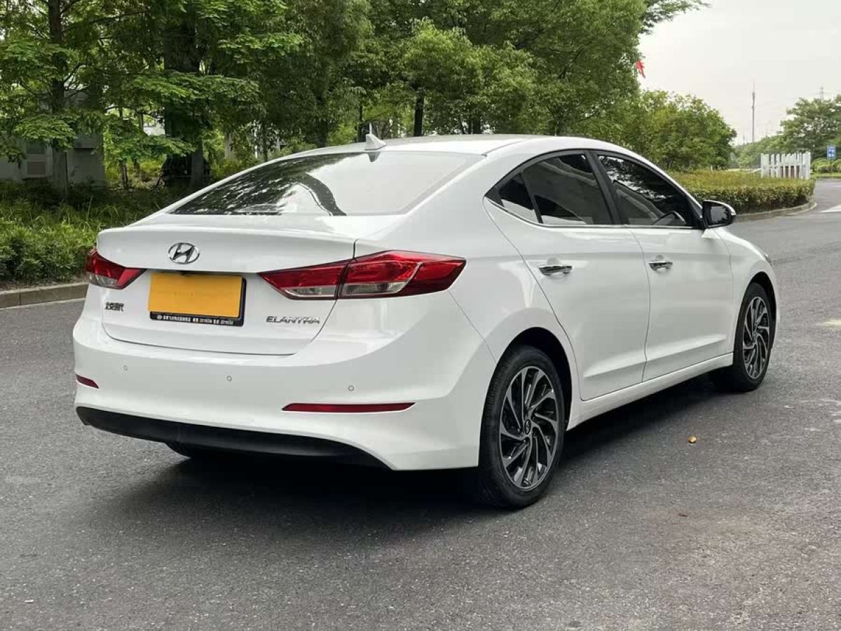 現(xiàn)代 領(lǐng)動(dòng)  2019款 1.5L CVT智炫?精英型圖片