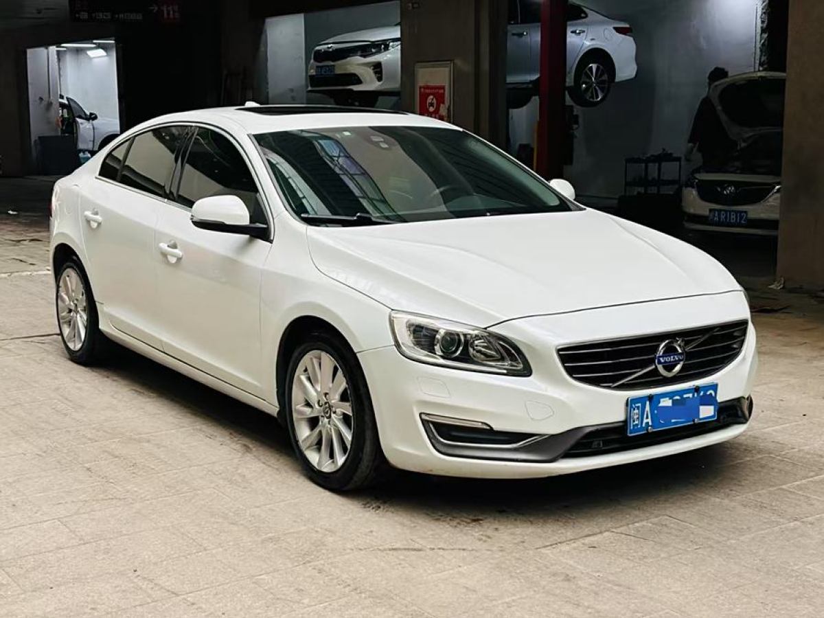 沃爾沃 S60  2015款 L 2.0T 智遠(yuǎn)版圖片