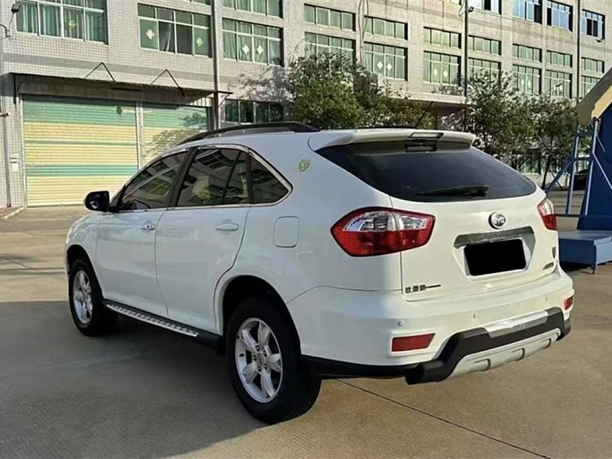 比亞迪 S6  2014款 2.0L 手動豪華型 5座圖片