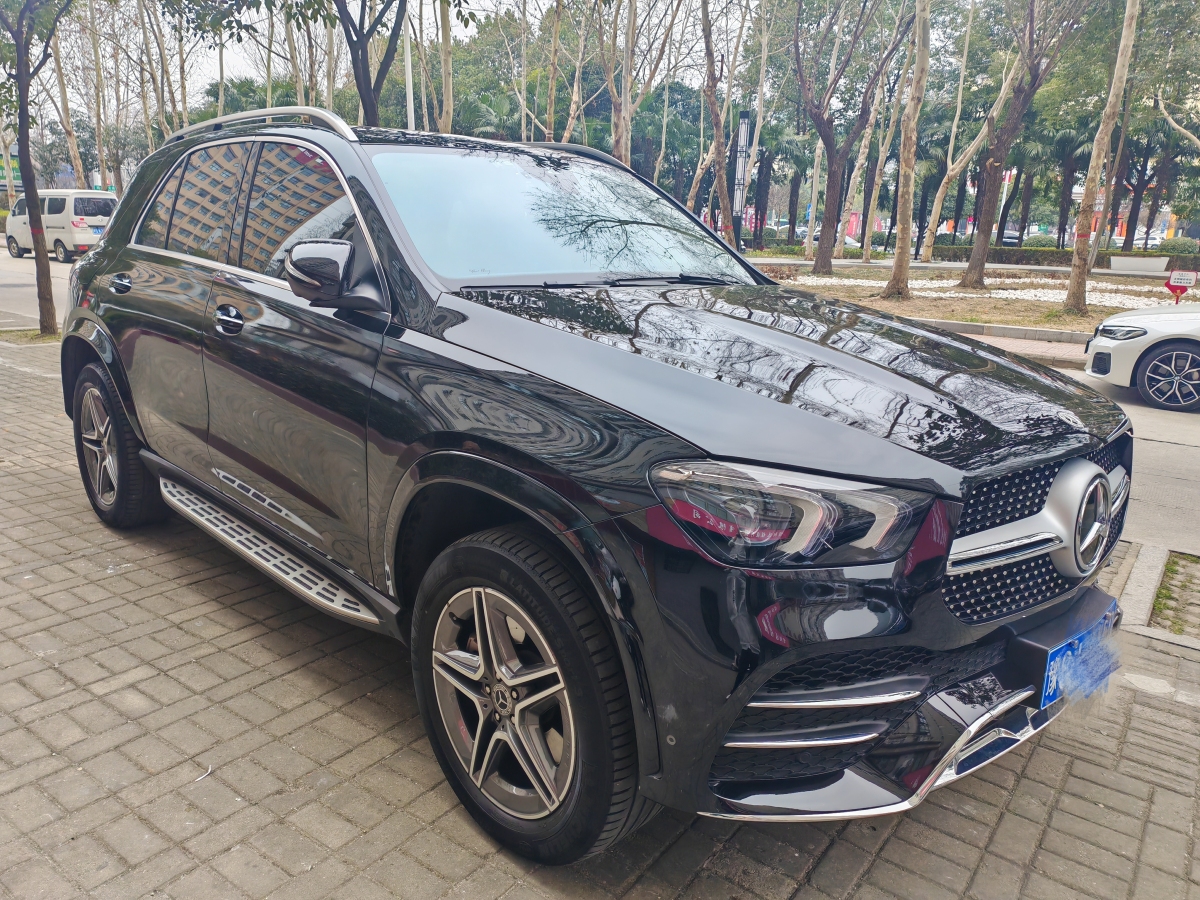 奔馳 奔馳GLE  2023款 GLE 450 4MATIC 時(shí)尚型圖片