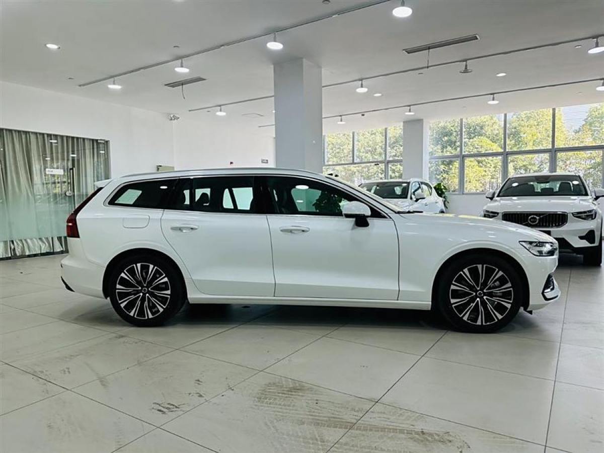 沃爾沃 V60  2024款 B5 智遠豪華版圖片