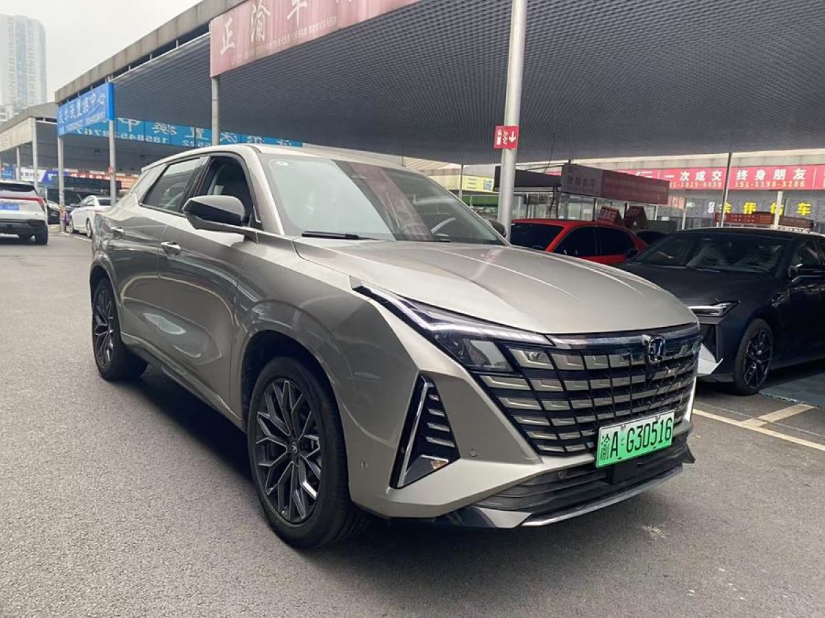 長(zhǎng)安 長(zhǎng)安UNI-K新能源  2024款 智電iDD 1.5T 135km智享型圖片