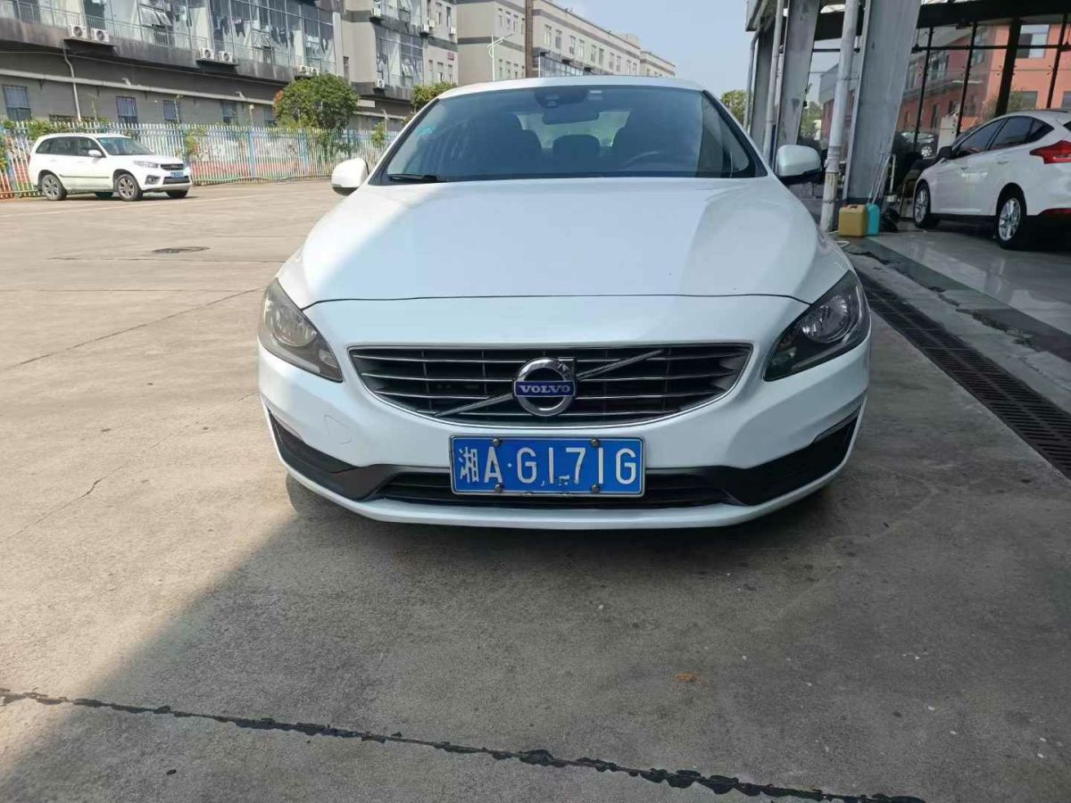 沃爾沃 S60  2015款 L 2.0T 智行版圖片