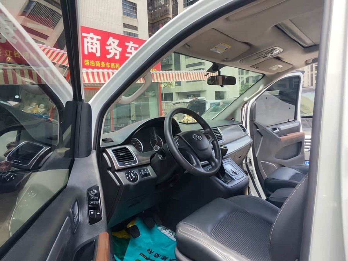 上汽大通 G10  2018款 PLUS 1.9T 手動精英版 柴油圖片