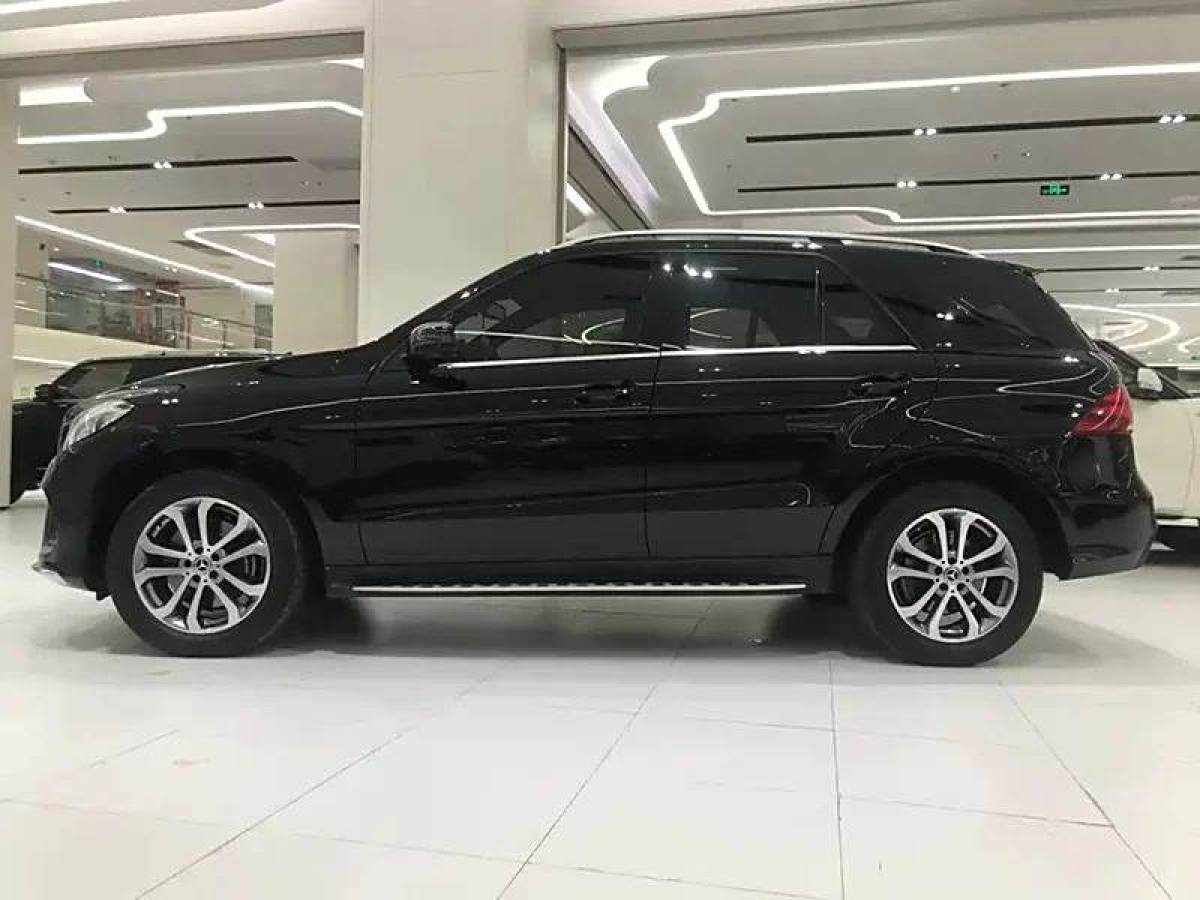 奔馳 奔馳GLE  2024款 改款 GLE 350 4MATIC 時(shí)尚型圖片