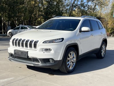 2017年5月 Jeep 自由光 2.4L 优越版图片