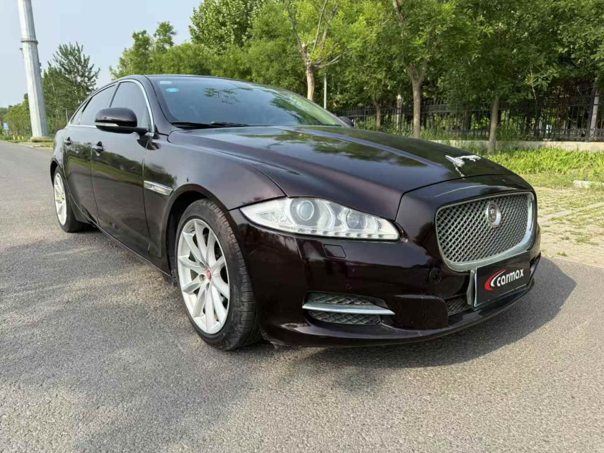 捷豹 XJ  2014款 XJL 2.0T 兩驅(qū)全景商務(wù)版圖片