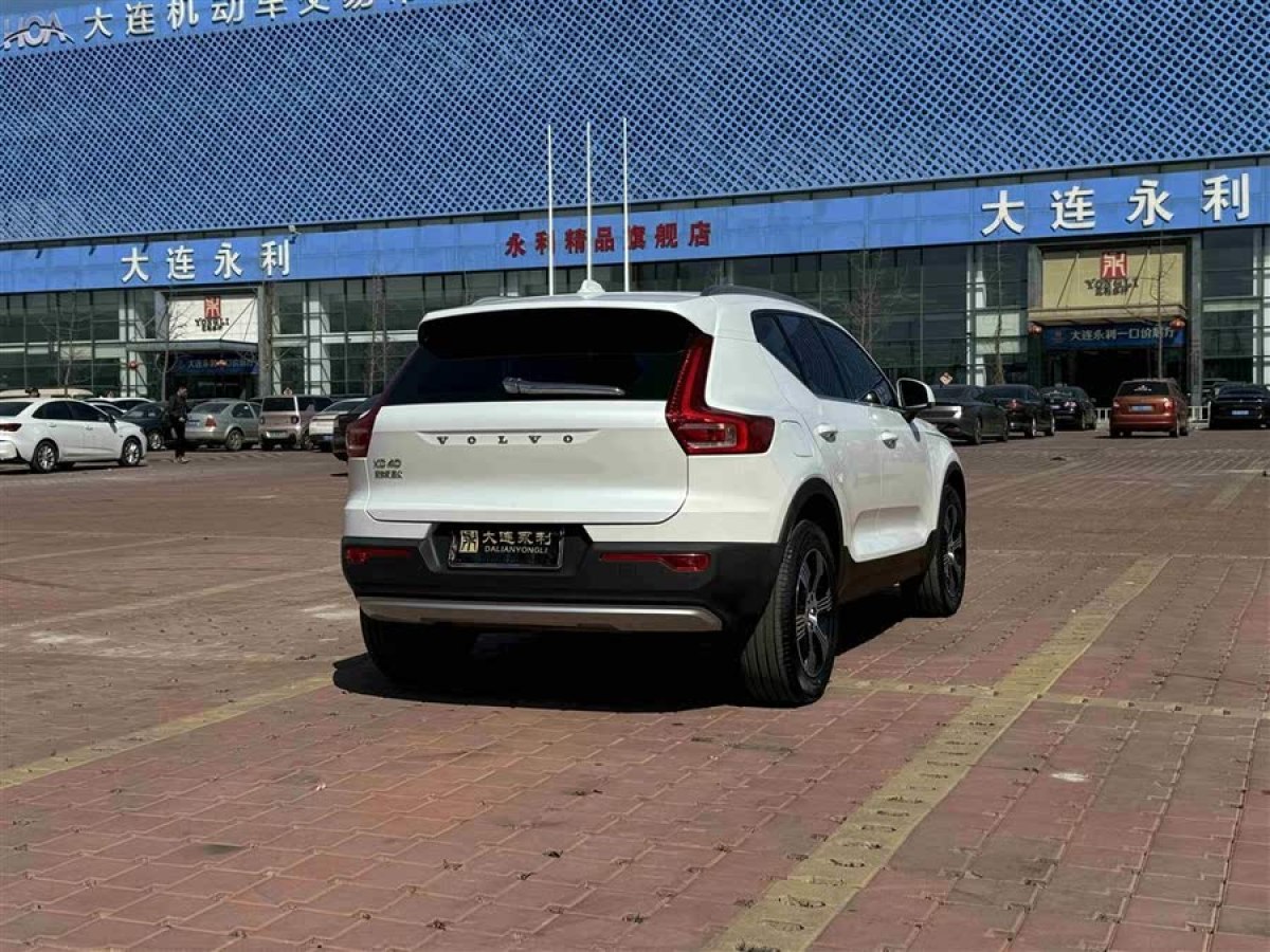 沃爾沃 沃爾沃XC40  2021款 T3 智遠(yuǎn)豪華版圖片