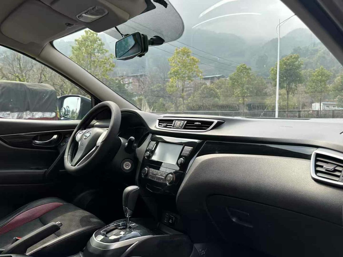 日產(chǎn) 逍客  2019款  2.0L CVT旗艦版圖片
