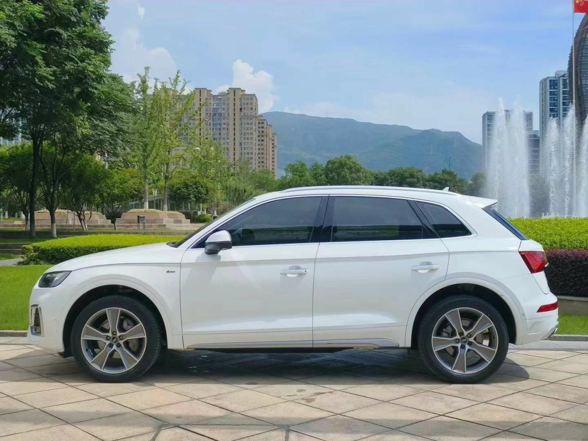 奧迪 奧迪Q3  2021款 45 TFSI quattro 豪華動(dòng)感型圖片