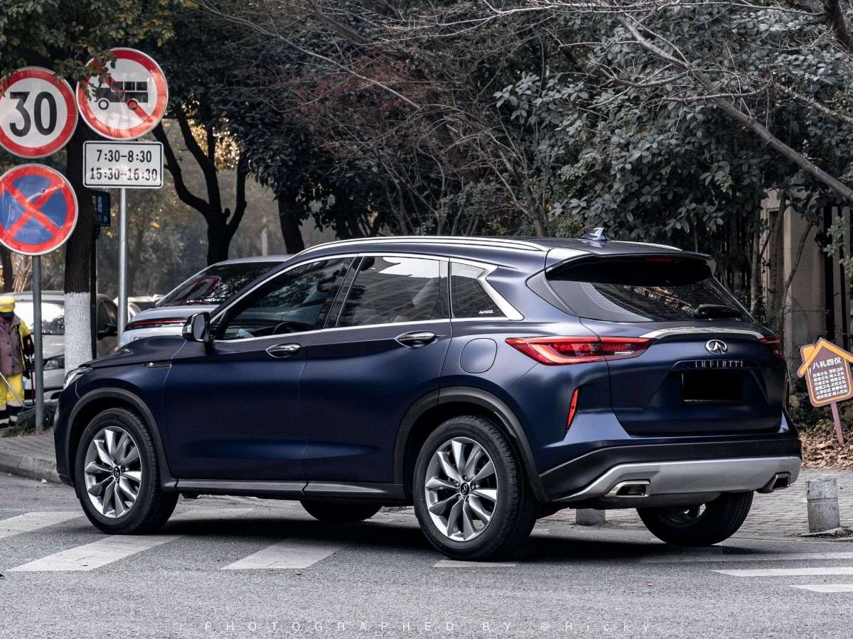 英菲尼迪 QX50  2020款 改款 2.0T 四驅(qū)菁英版圖片