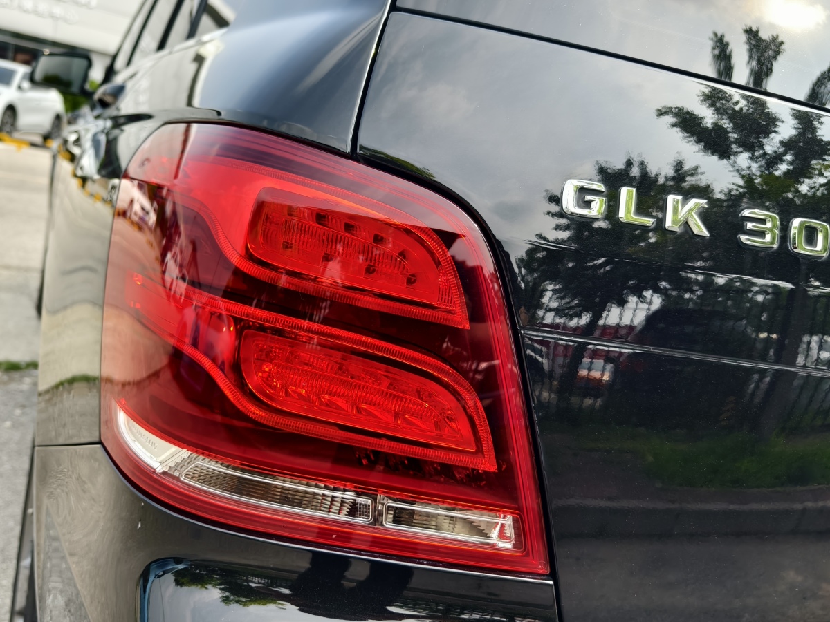 奔馳 奔馳GLK級(jí)  2013款 GLK 300 4MATIC 動(dòng)感天窗型圖片